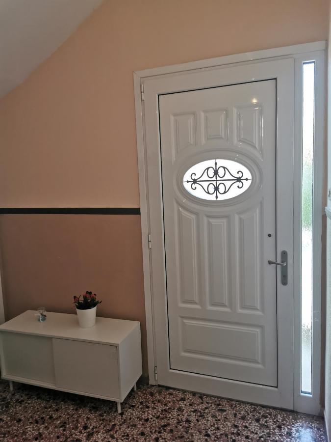 Evangelias House! Apartment